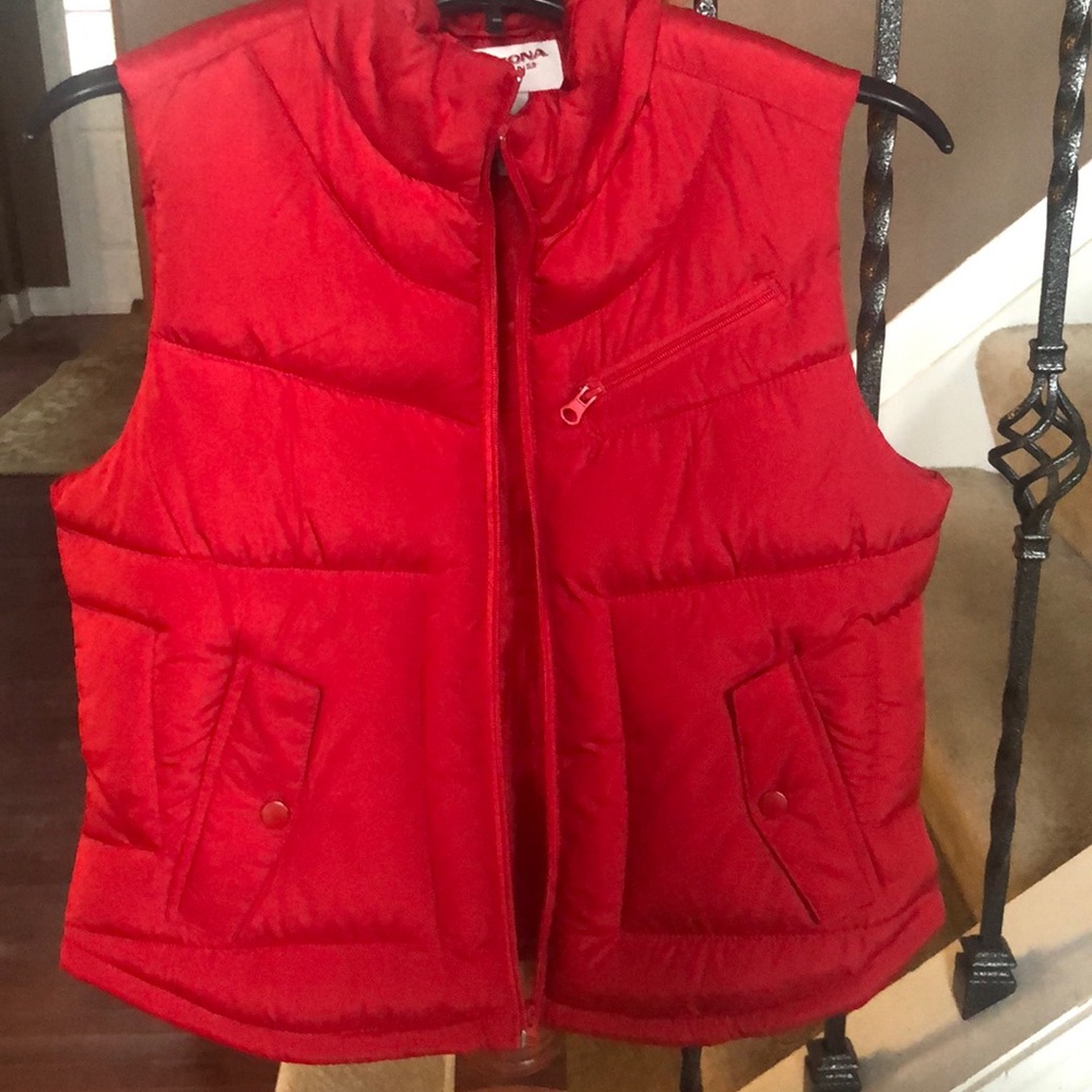 Arizona jeans puffy red vest